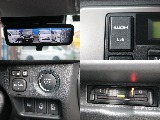 デジタルインナーミラーや両側パワースライドドアなど充実のメーカーオプション☆