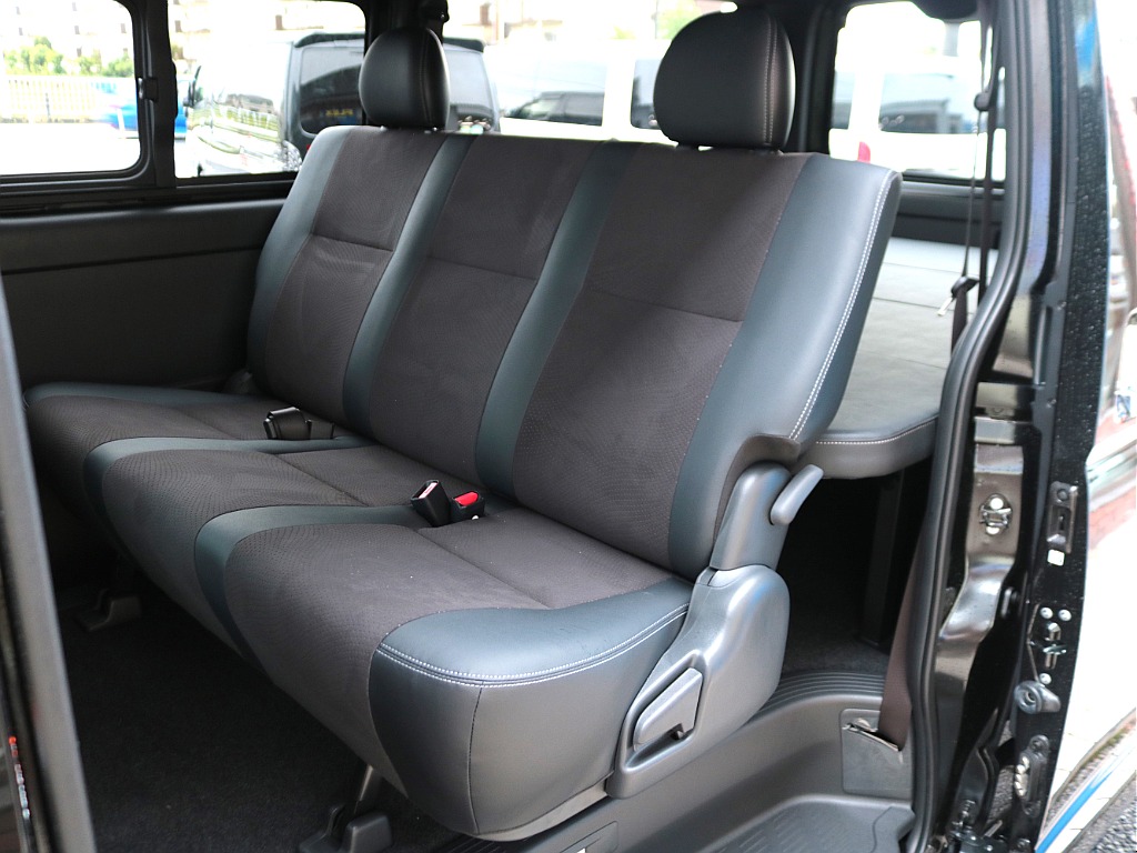 トヨタ ハイエースバン(54枚目)