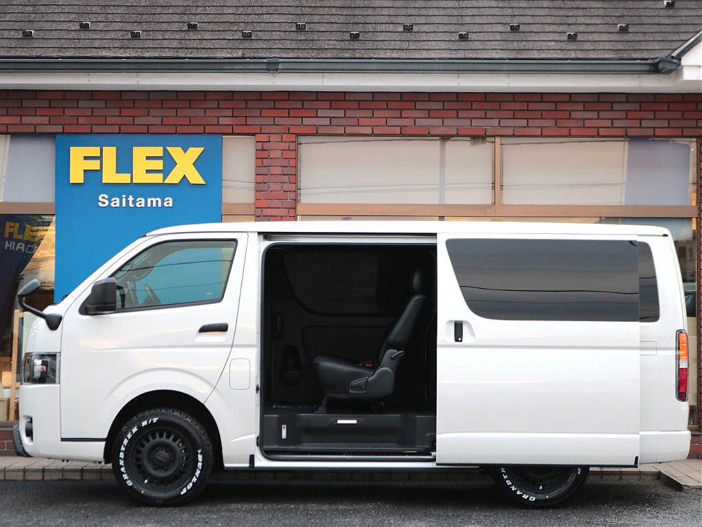 広々とした開口部が魅力のパワースライドドア☆