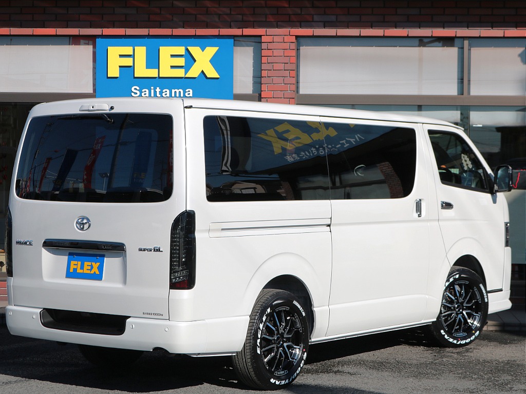 床張りフローリングフロア施工など追加カスタムもご相談ください☆