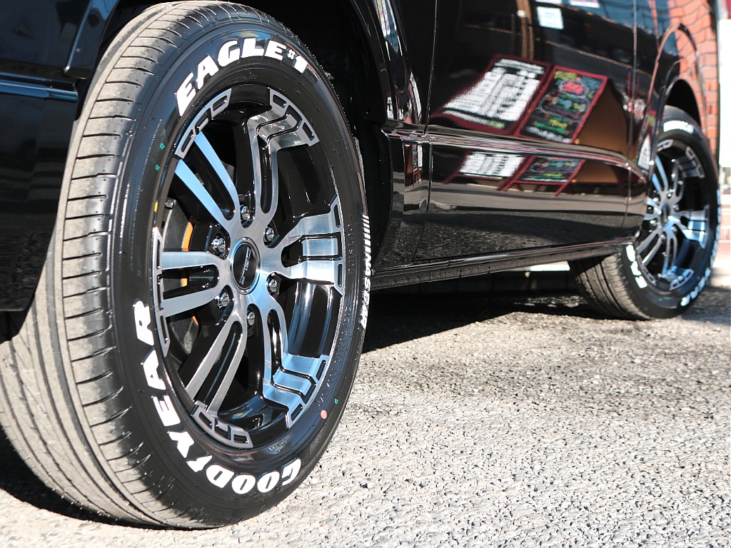 Delf02　１７インチアルミホイール×ナスカーホワイトレタータイヤ☆