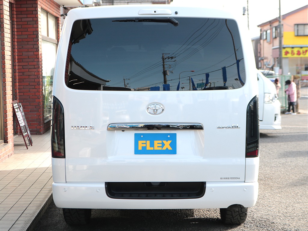 トヨタ ハイエースバン(14枚目)