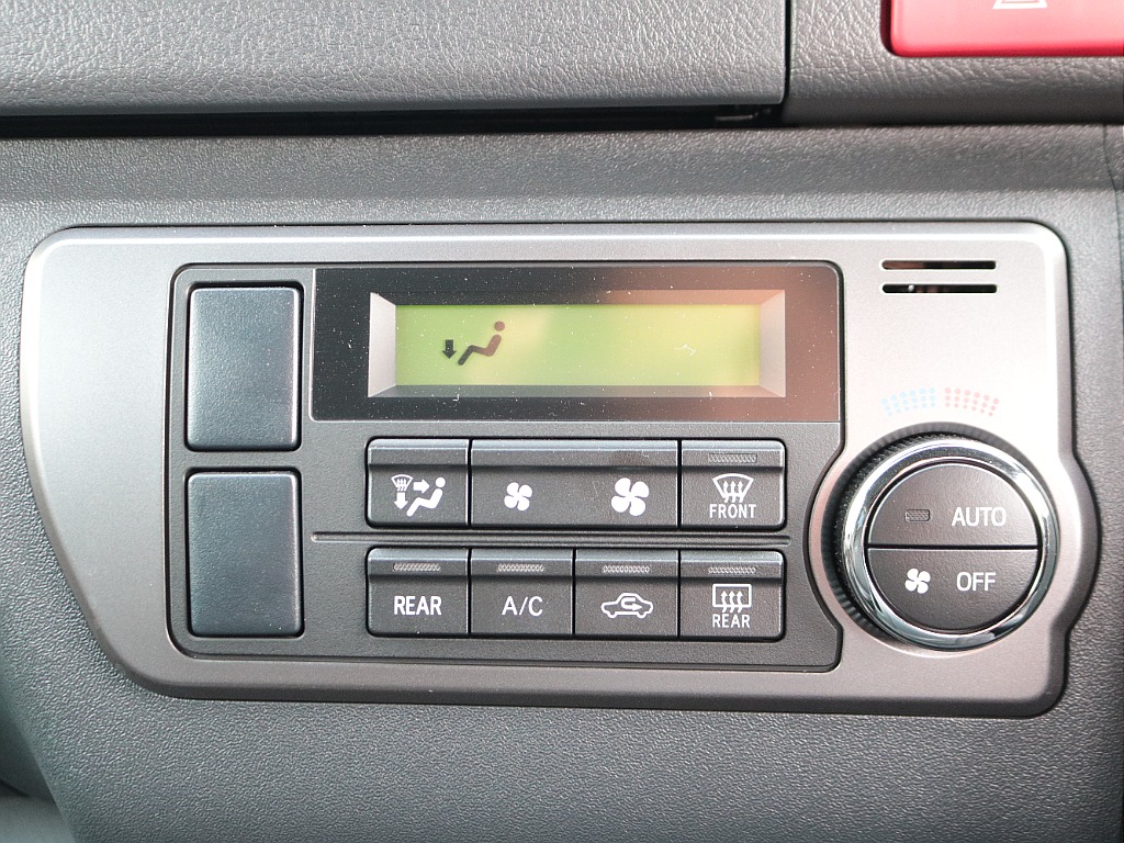 トヨタ ハイエースバン(31枚目)