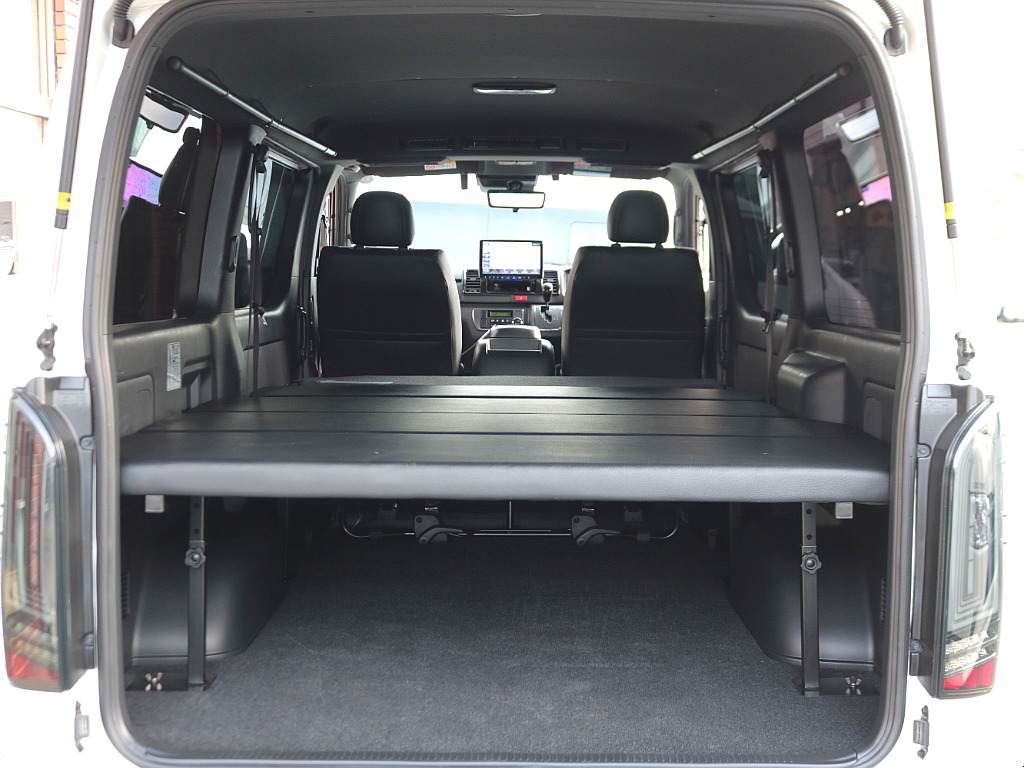 トヨタ ハイエースバン(52枚目)