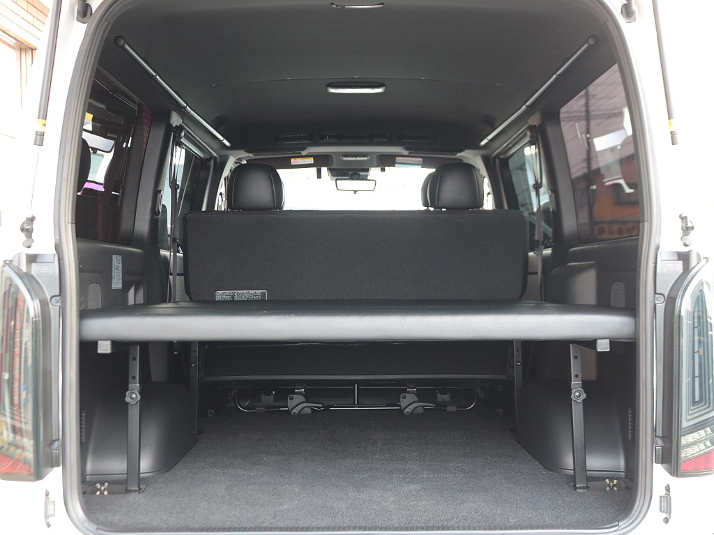 トヨタ ハイエースバン(54枚目)