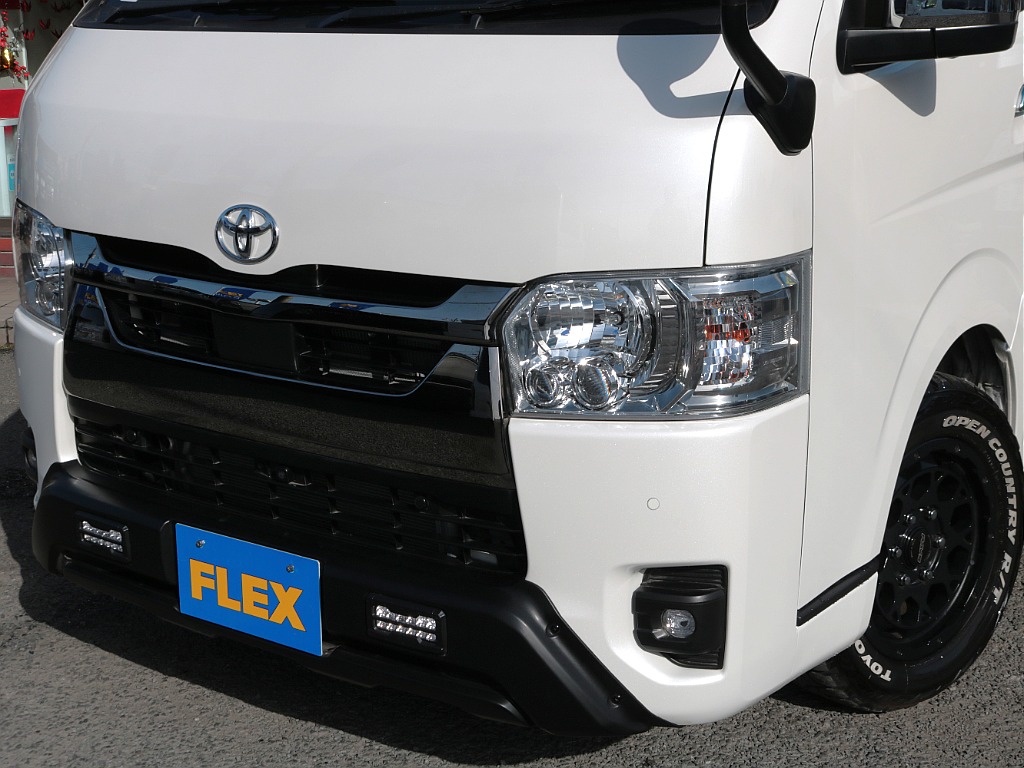 トヨタ ハイエースバン(9枚目)