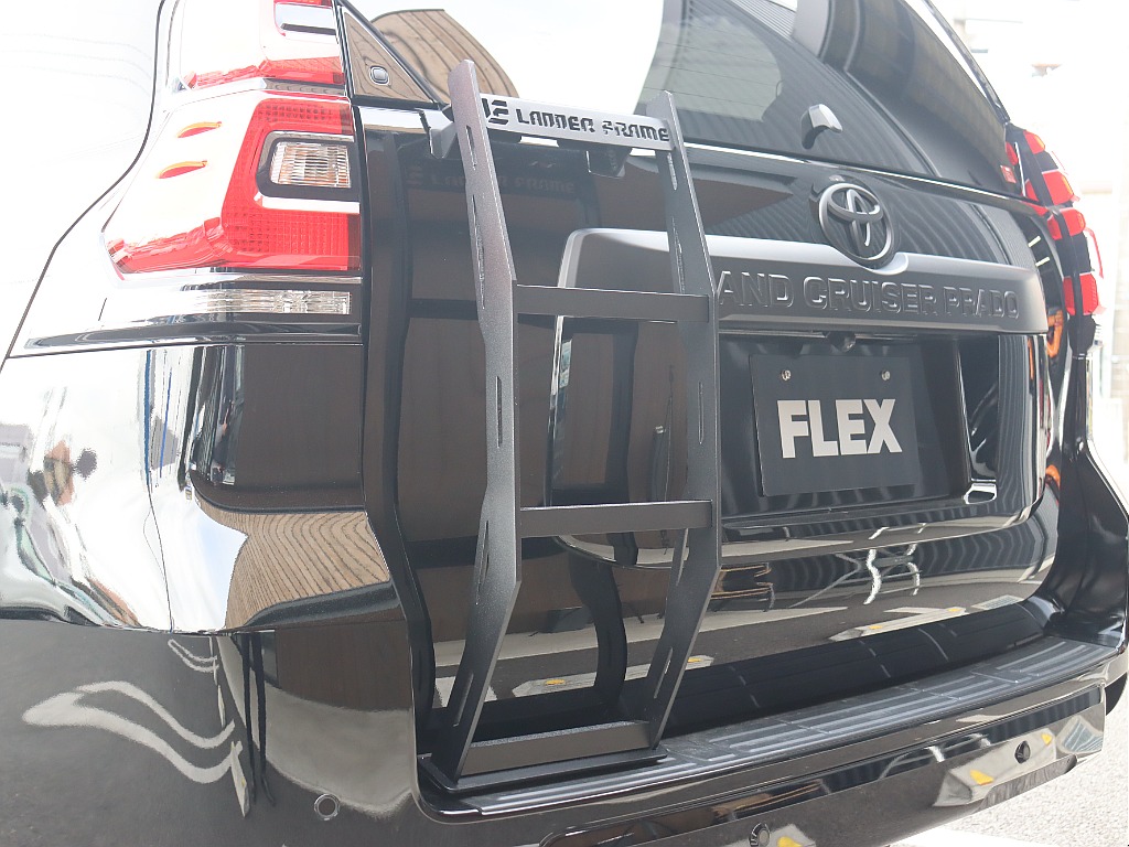 新品ラダーフレーム製リアハーフラダー装着！