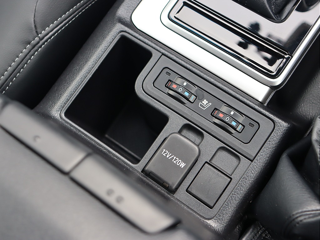 シートヒーター・シートベンチレーション装備！