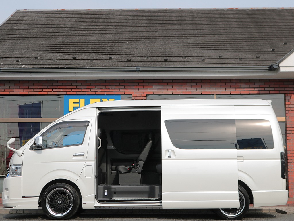 開口部も広く乗り降りも楽々です☆