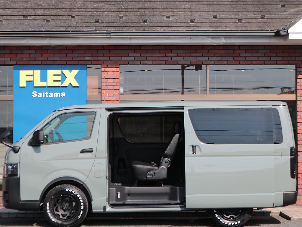 広々とした開口部により乗り降りが楽々です☆