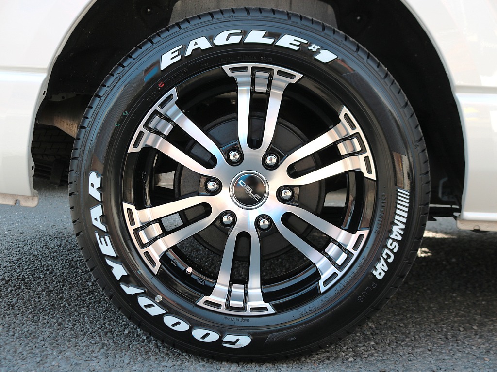 Delf02 17インチアルミホイール×ナスカーホワイトレタータイヤ☆