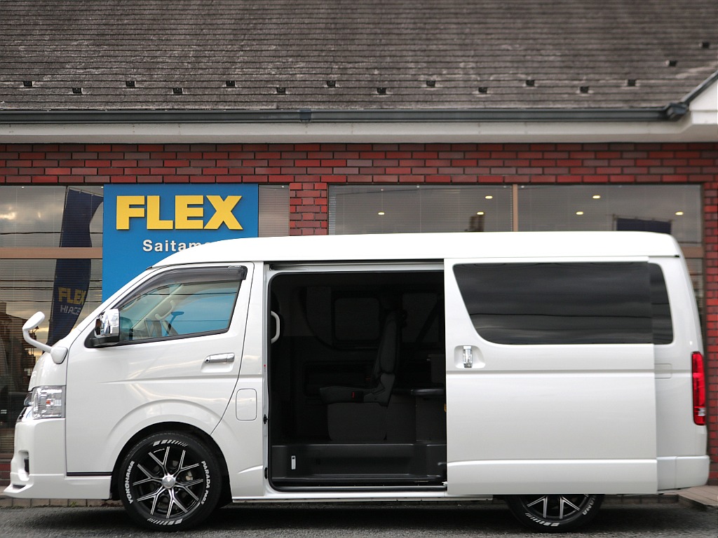 広々とした開口部により乗り降りが楽々☆