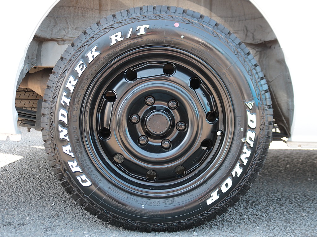 1年間走行距離無制限保証付帯！別途有償保証制度もございますので詳細はお問合せ下さい☆