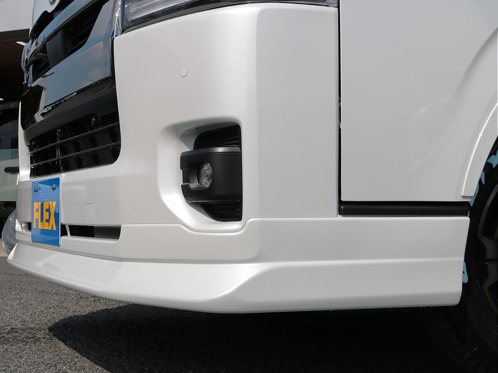 オリジナルフロントスポイラーも装着済み☆