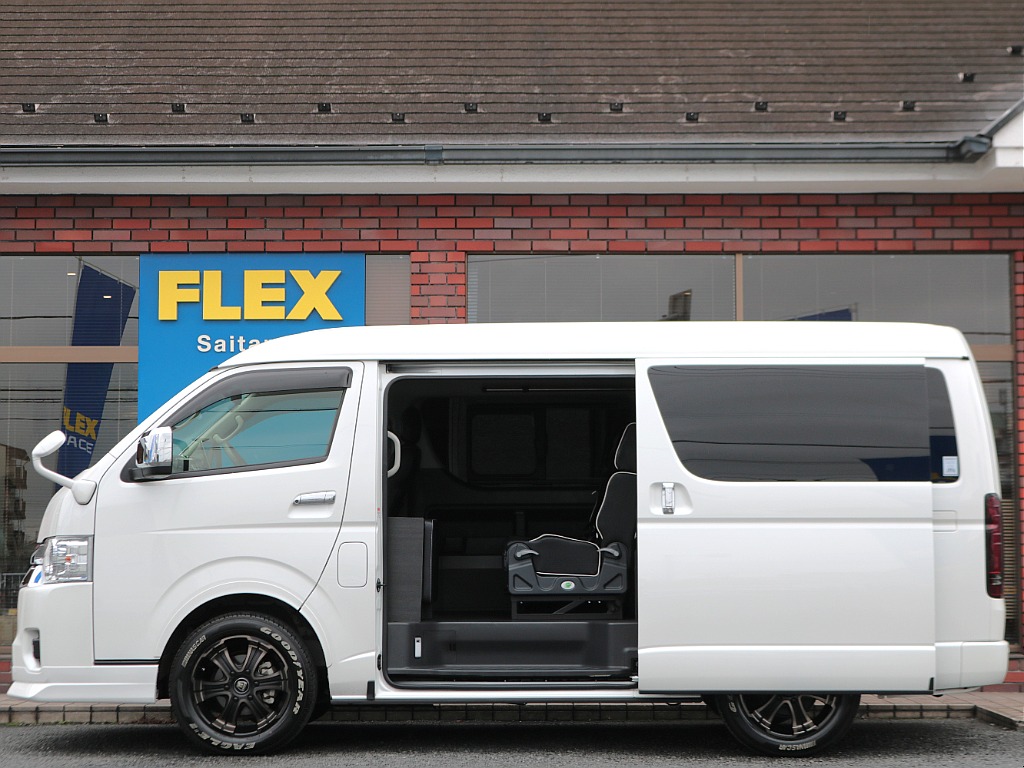 広々とした開口部により乗り降りが楽々です☆