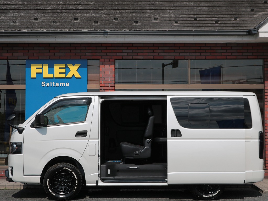 広々とした開口部により乗り降りが楽々☆