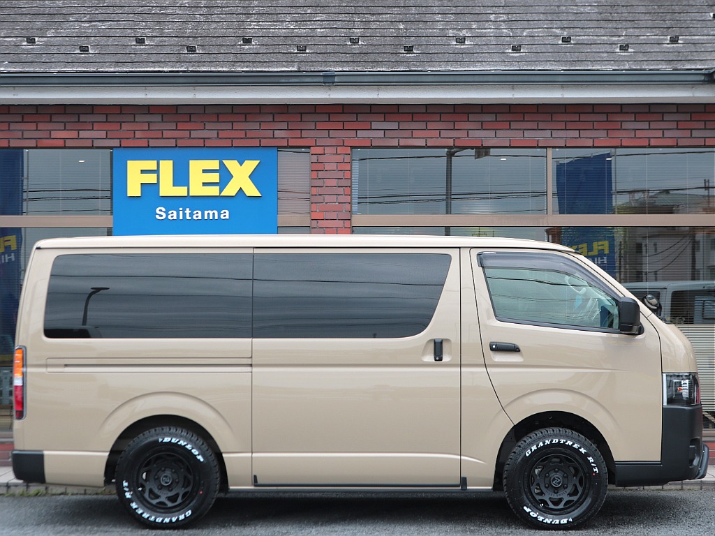 ボディガラスコーティング+窓撥水施工やスモークフィルムなど細かなオプションにもお応えいたします☆