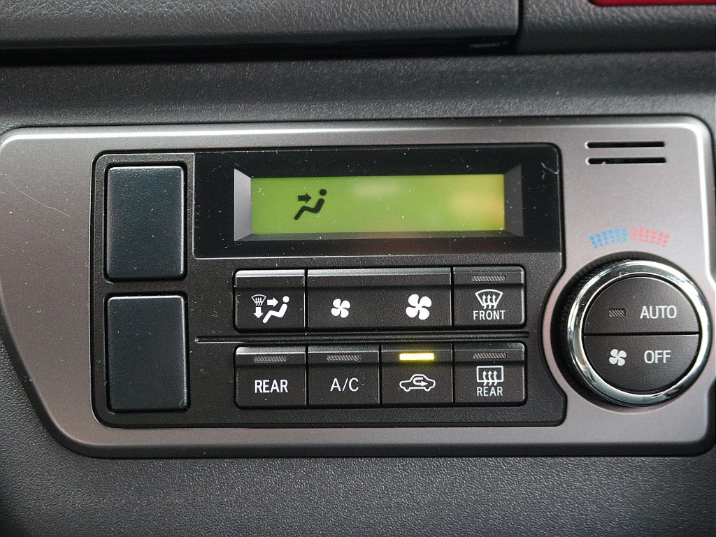 ご来店希望の方はご予約制となります！お気軽にお電話ください！！