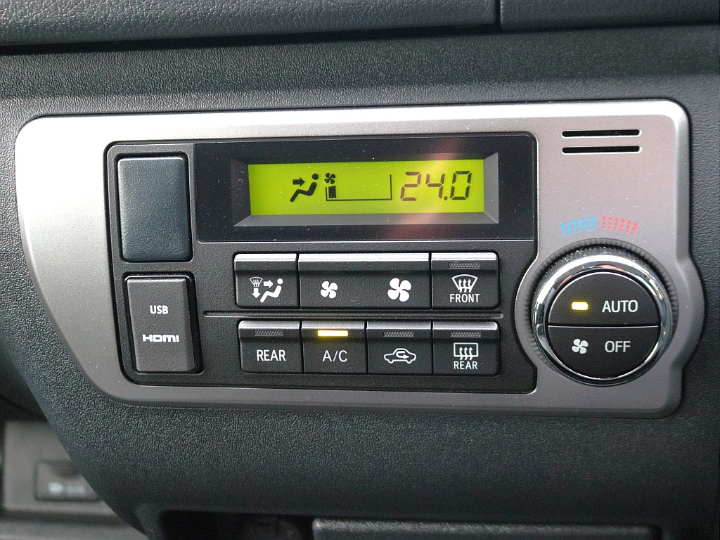 ご来店希望の方はご予約制となります！お気軽にお電話ください！！