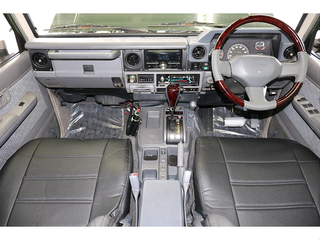 トヨタ ランドクルーザー70 4.2 ZX ディーゼル 4WD(2365396951) | 車 