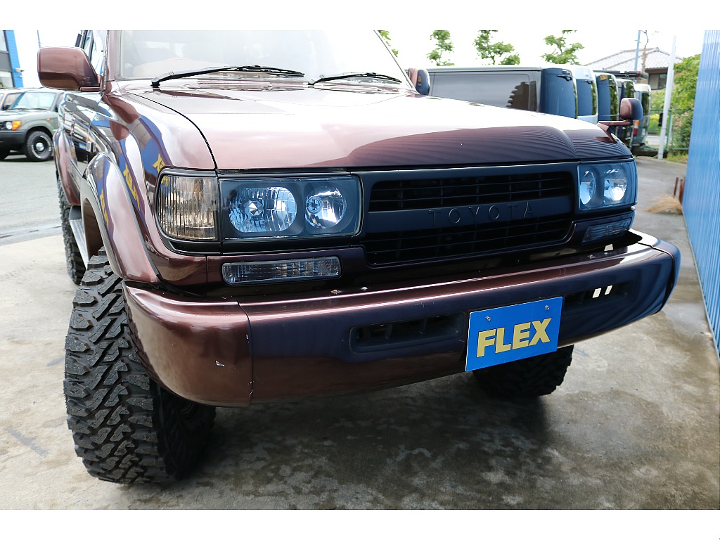 FLEXではご購入頂いた愛車を末永くお乗り頂けますよう、手厚い保証のご用意も可能です。
