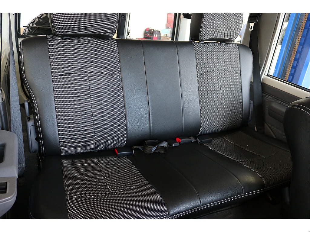 トヨタ ランドクルーザー70 70 5ドア4.0 4WD 再販モデル ARBルーフラック 静岡県の詳細画像 その15