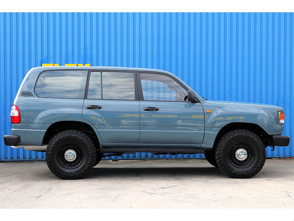 トヨタ ランドクルーザー100 バン4.2DT VXリミテッド 4WD Renoca“106” アンヴィルNEW 静岡県の詳細画像 その7