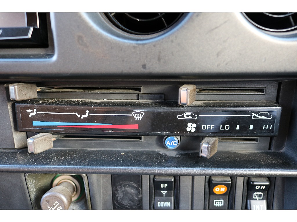 トヨタ ランドクルーザー60(34枚目)