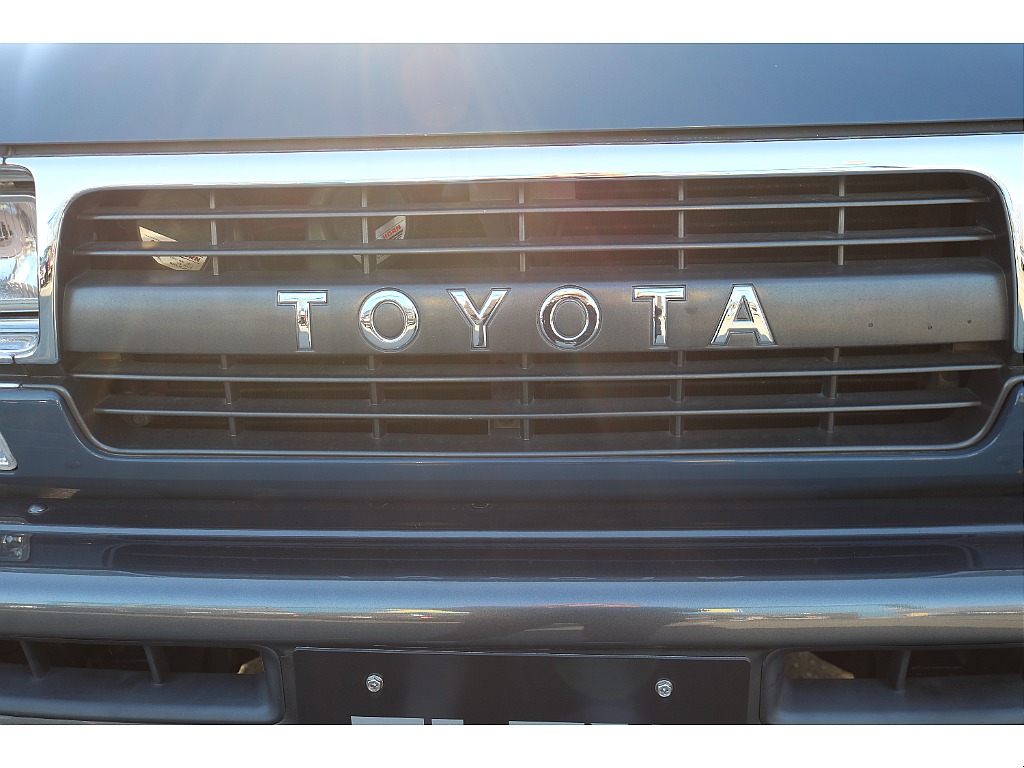 トヨタ ランドクルーザー80(24枚目)