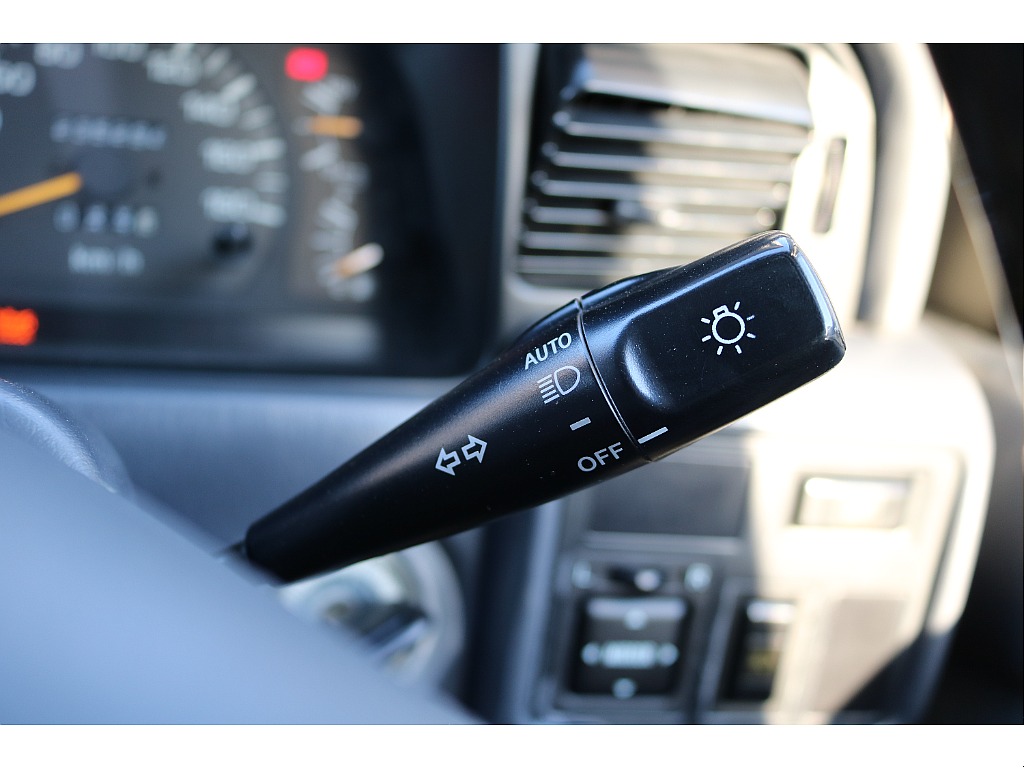 トヨタ ランドクルーザー80(53枚目)