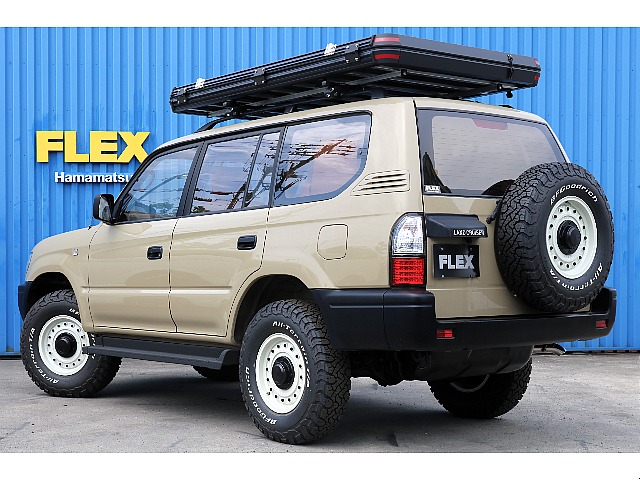 FLEXオリジナルの新品サイド出しマフラーも取り付け致しました！！
