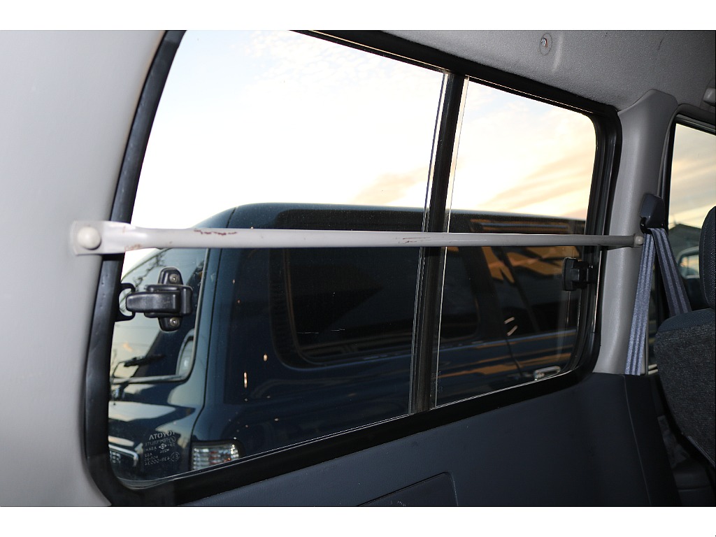 トヨタ ランドクルーザー80(50枚目)