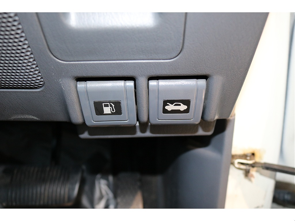 トヨタ ランドクルーザー80(54枚目)