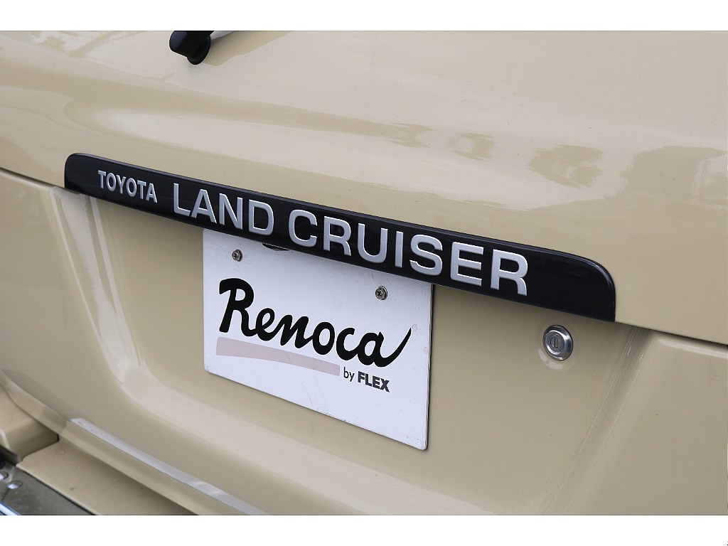 トヨタ ランドクルーザー100(22枚目)