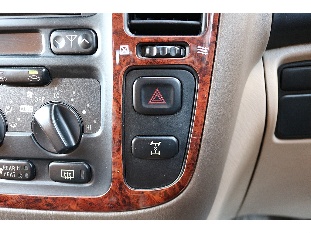 ハザードスイッチ