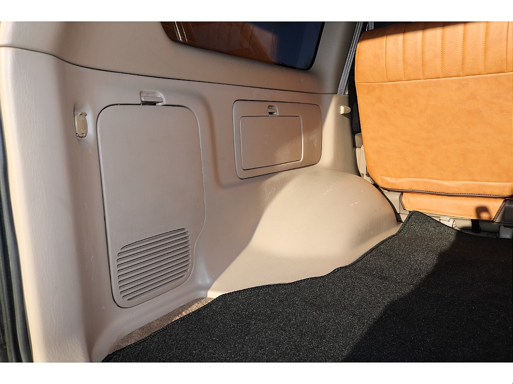 ラゲッジサイド