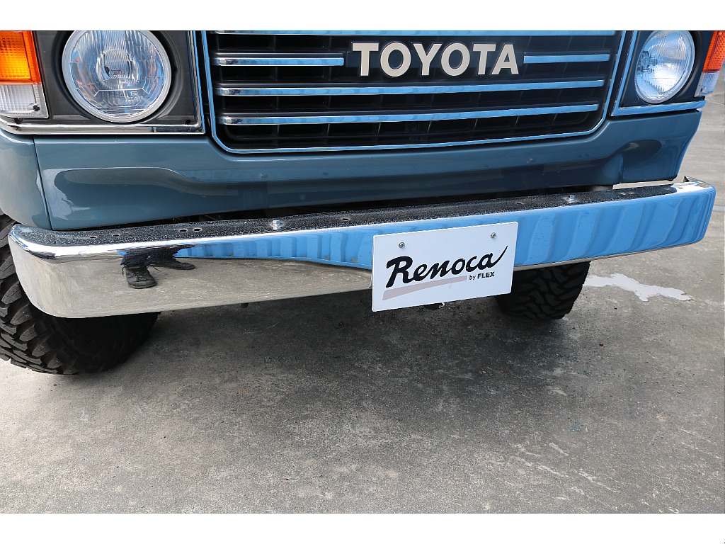 フロントバンパー