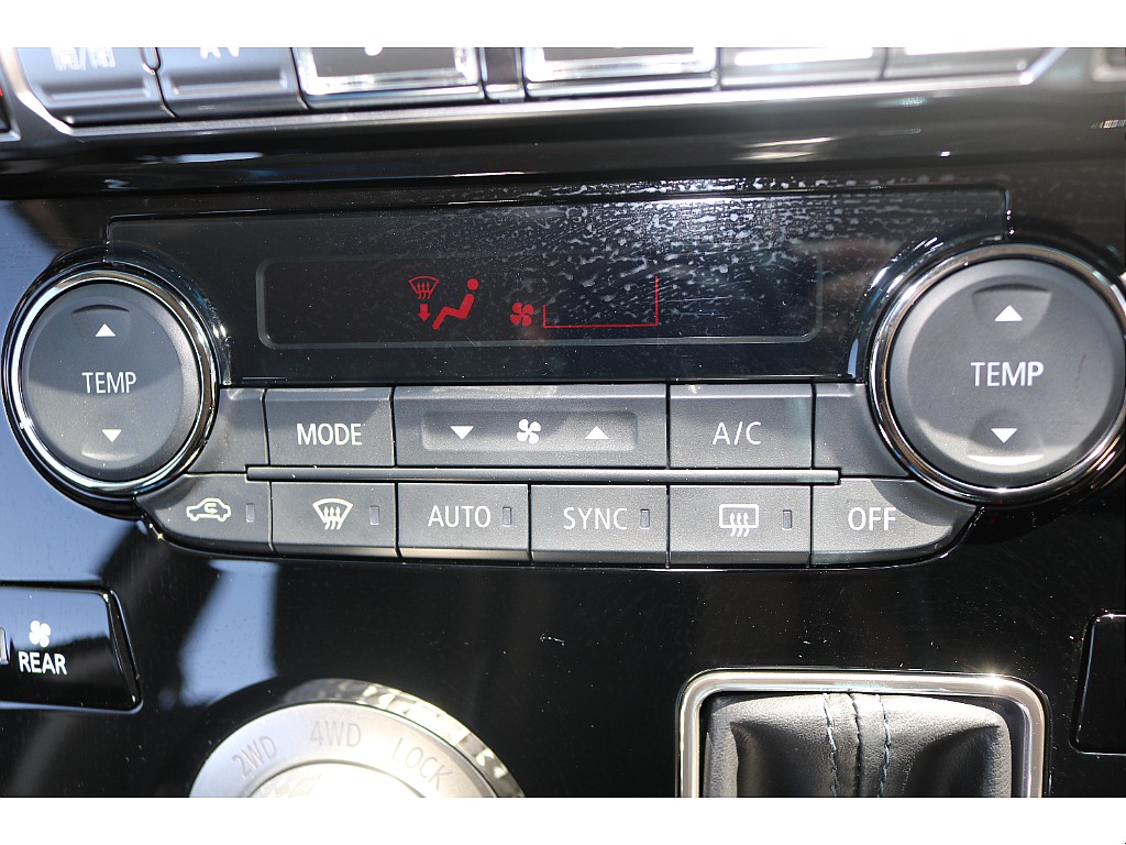 エアコンスイッチ