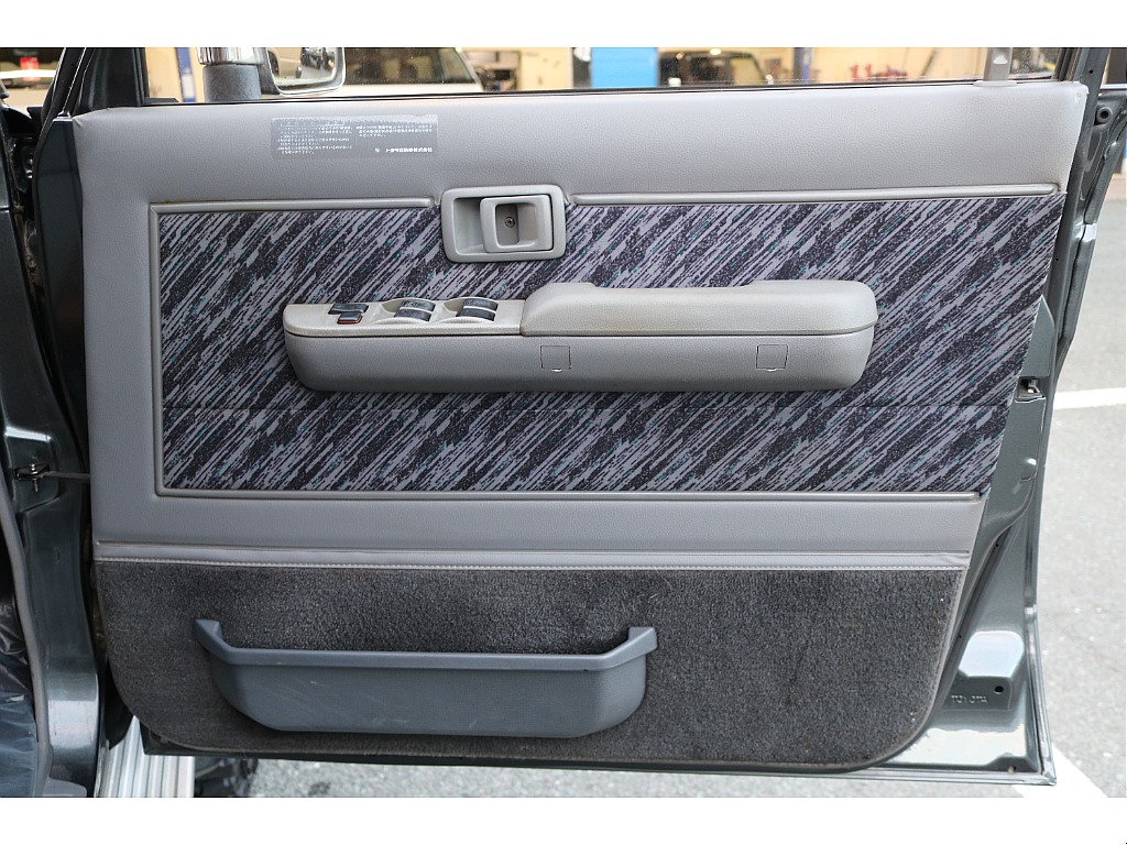 トヨタ ランドクルーザープラド(21枚目)