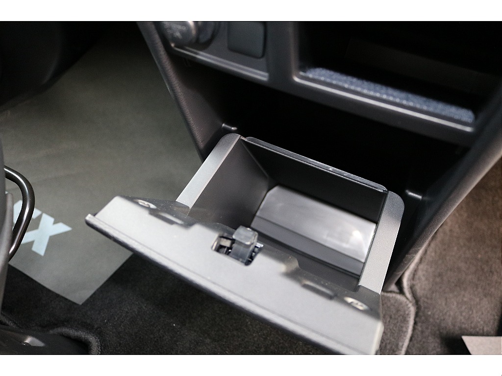 コンソールボックス