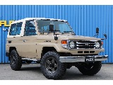 トヨタ ランドクルーザー70(3枚目)
