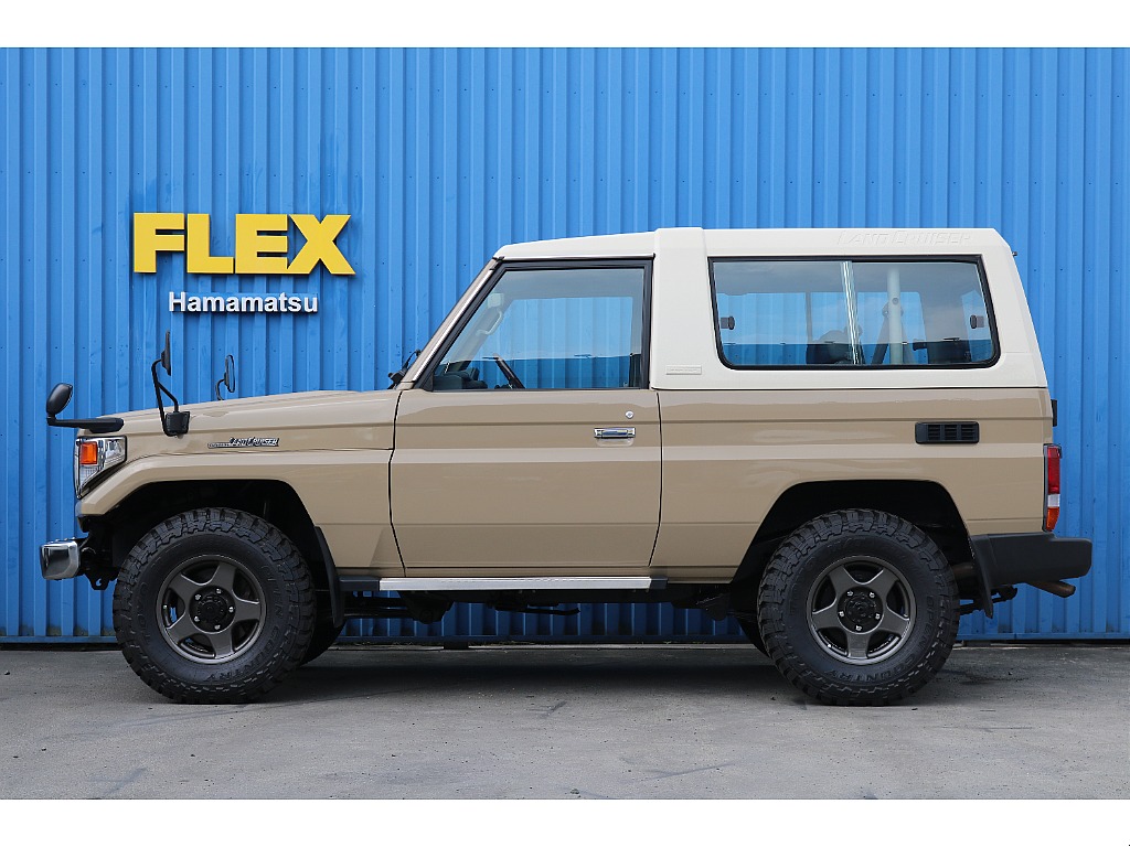 トヨタ ランドクルーザー70(5枚目)
