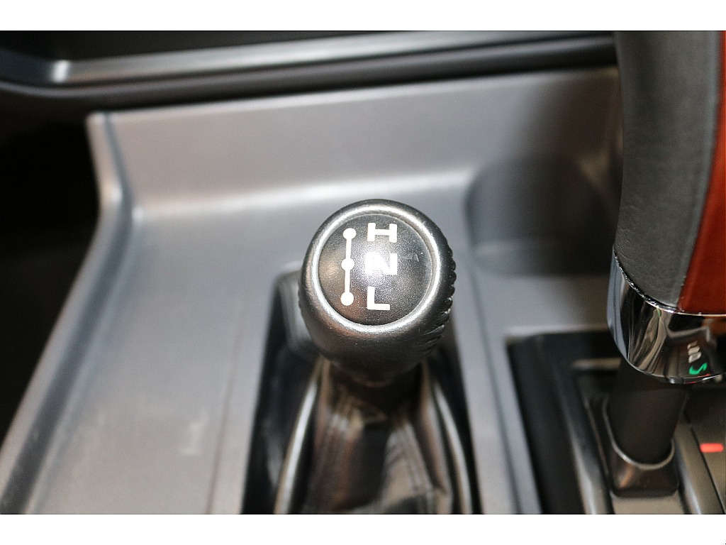 トランスファーレバー