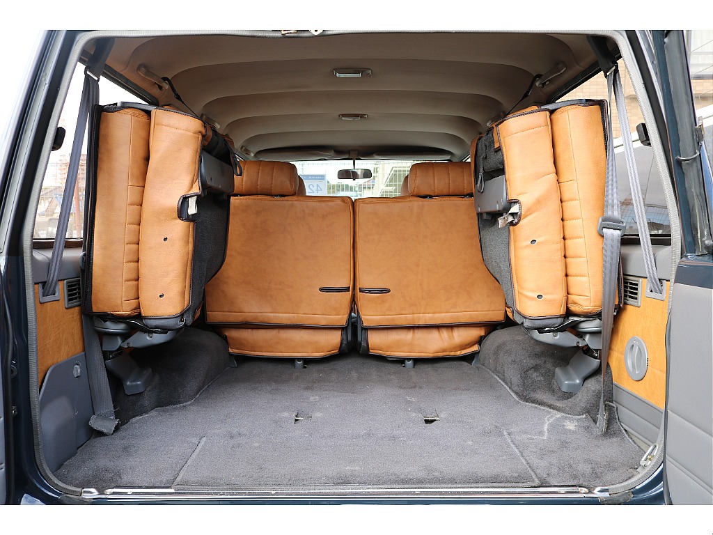 トヨタ ランドクルーザープラド(16枚目)