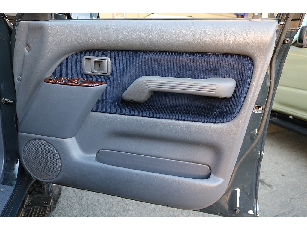 トヨタ ランドクルーザープラド(40枚目)