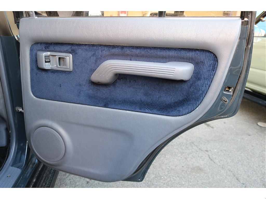 トヨタ ランドクルーザープラド(41枚目)