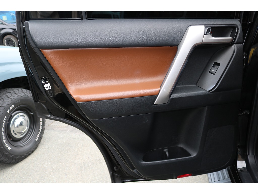 トヨタ ランドクルーザープラド(56枚目)