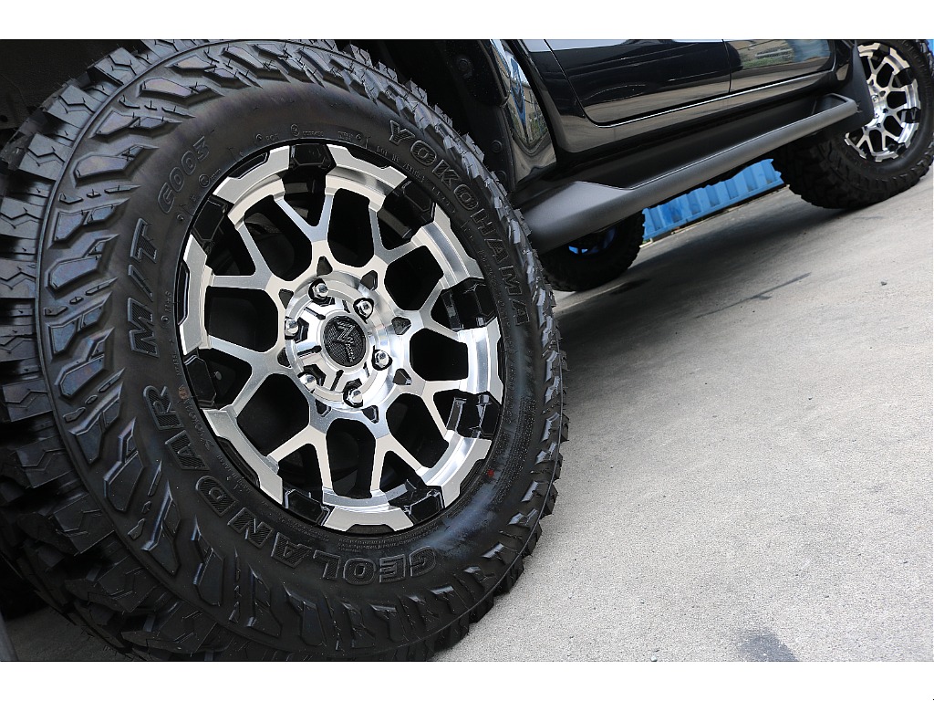 新品タイヤホイール