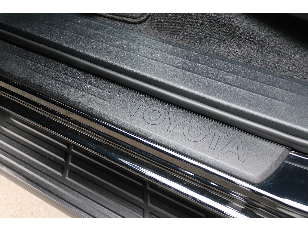 スカッフプレート