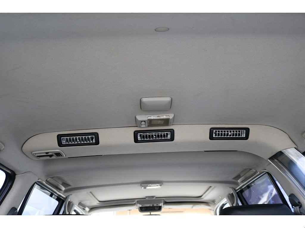 トヨタ ランドクルーザー80(24枚目)